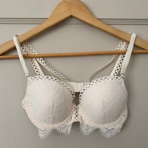 Victoria's Secret Dream Angels Demi Bra- Size 34B